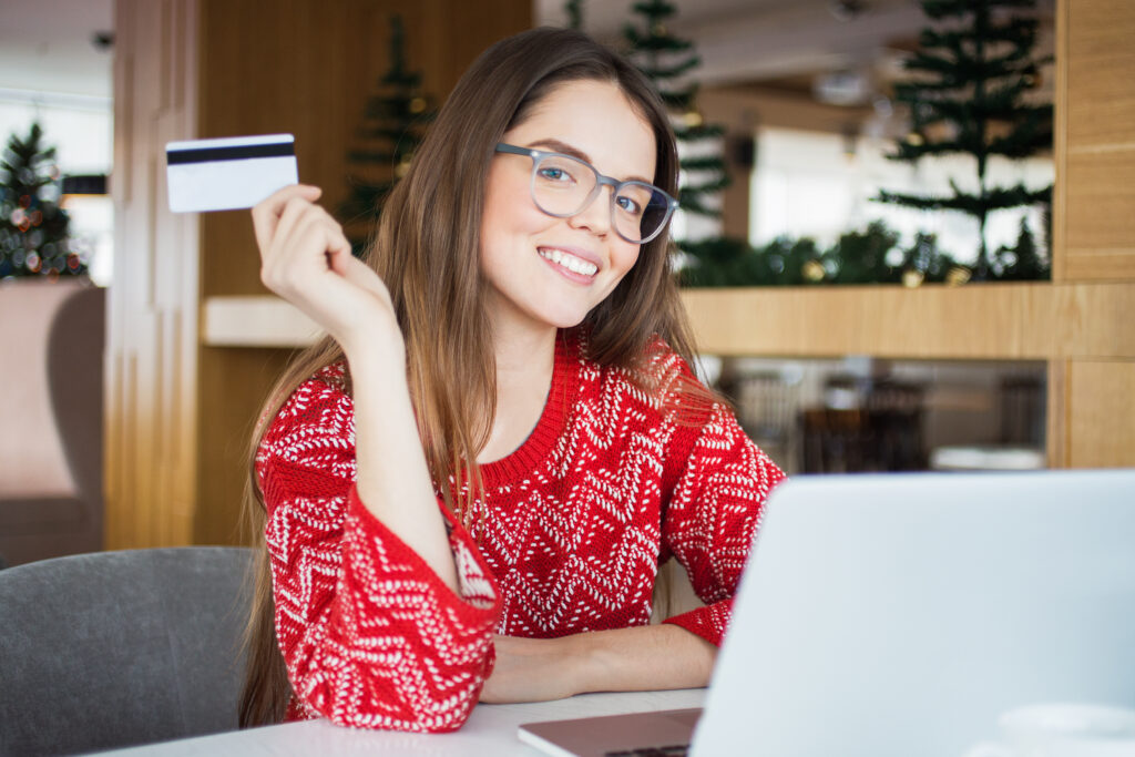 The Ultimate Student Guide to Credit Cards and Saving Money